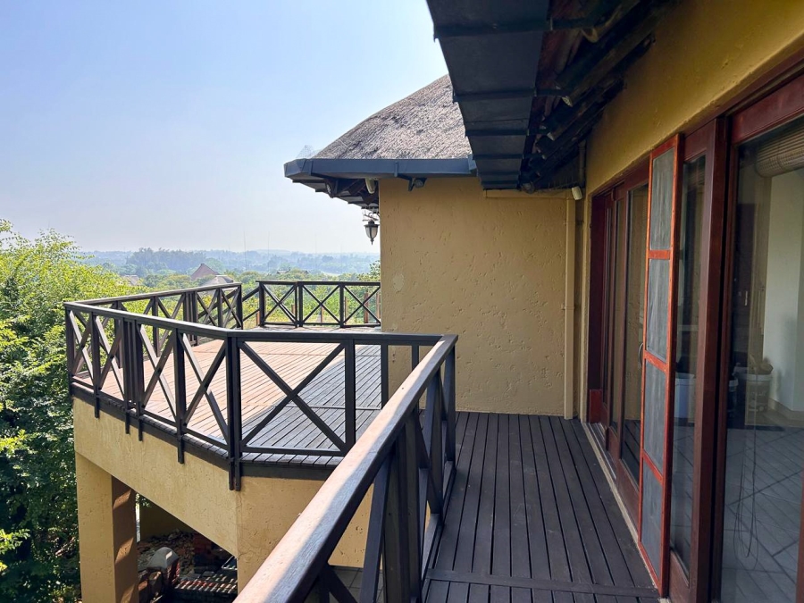 4 Bedroom Property for Sale in Boschenvaal River Front Lodges Free State